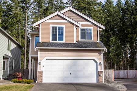 Making The Exterior Of Your House Stylish With Bloomington Vinyl Siding