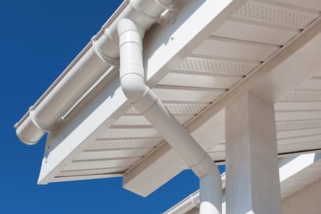 Why A Seamless Gutter May Be The Best Choice For Your White Bear Lake Home